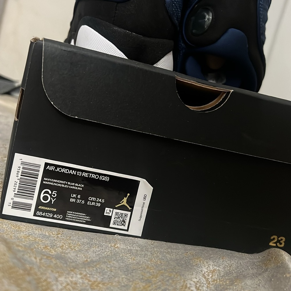 NEW JORDAN 13s FROM SHOE PALACE - Picture 5 of 6
